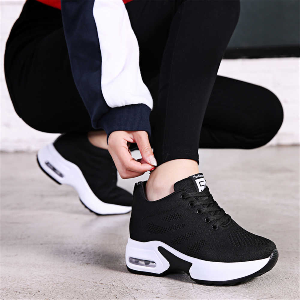 ハイトアップ生地最高のスニーカーローファー女性の靴 34 サ - Women Shoes Types のレビューと価格