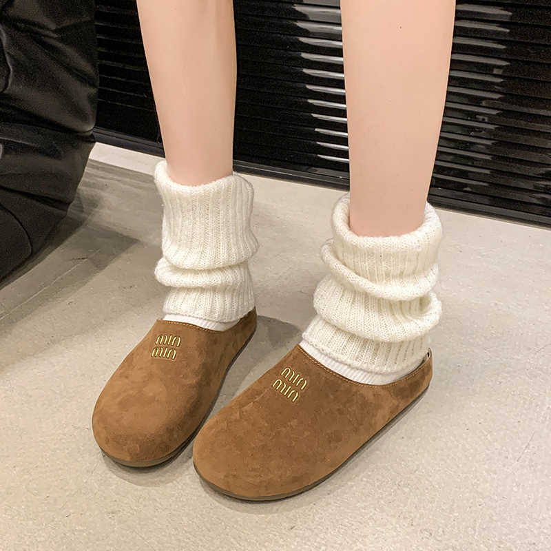 通気性のある女性用スニーカーデザイン、青いサンダル、スリッパ - Women Shoes Types のレビューと価格