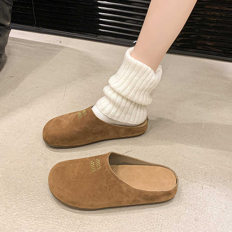 通気性のある女性用スニーカーデザイン、青いサンダル、スリッパ - Women Shoes Types のレビューと価格