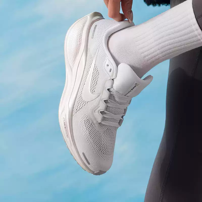 ナイキ公式正規品 女性用 夏の新作 AIR ZOOM PEG - Women'S Shoes New Balance のレビューと価格